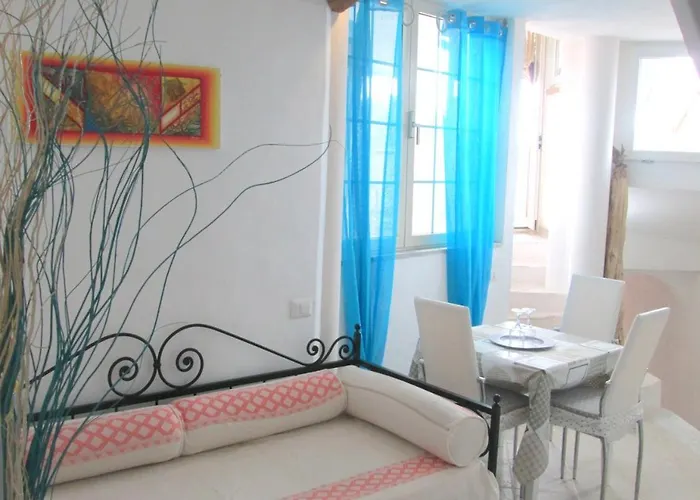 度假居 Sardinia Yellow House *